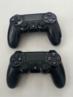 Lot of 2 Sony PlayStation 4 DualShock 4 Wireless Controllers CUH-ZCT2U AS-IS